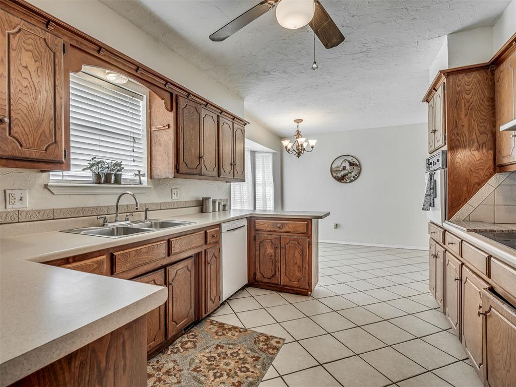 15070 Tomahawk Drive Property Photo 11