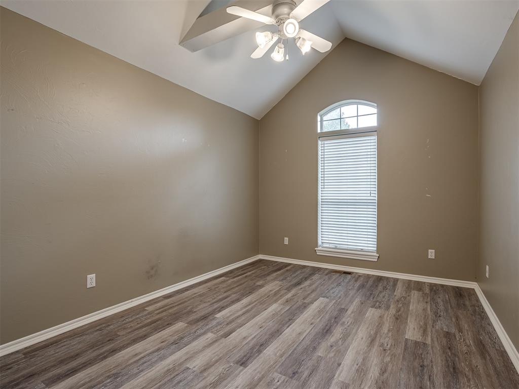 709 N Creek Drive Property Photo 22
