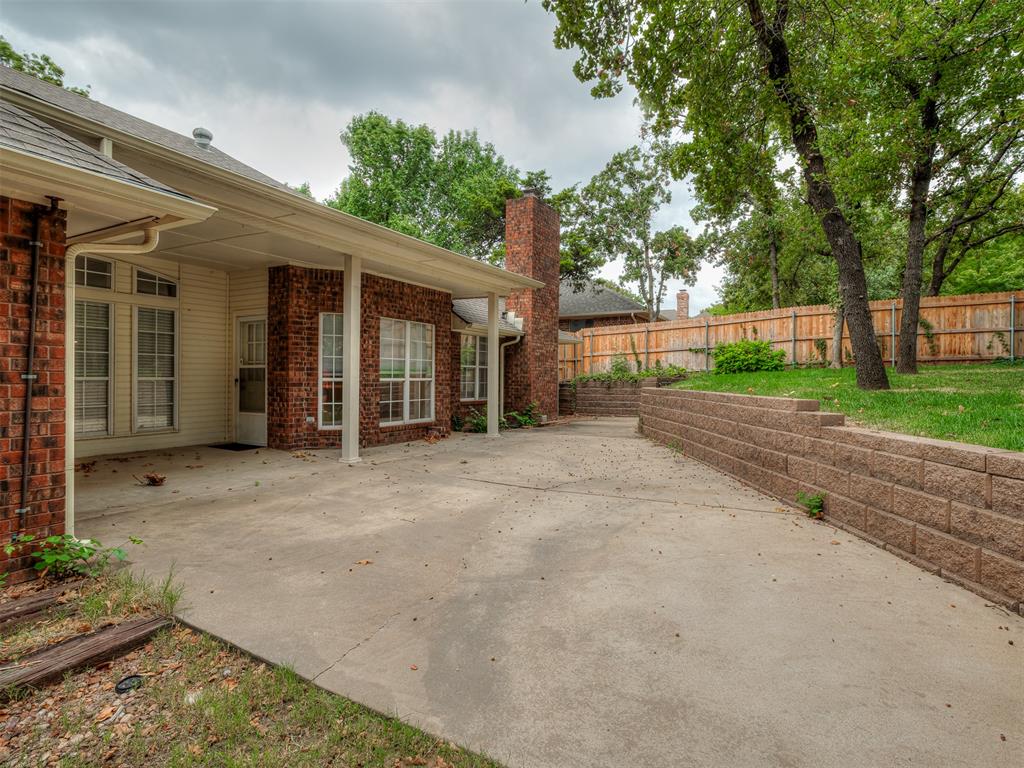 709 N Creek Drive Property Photo 31