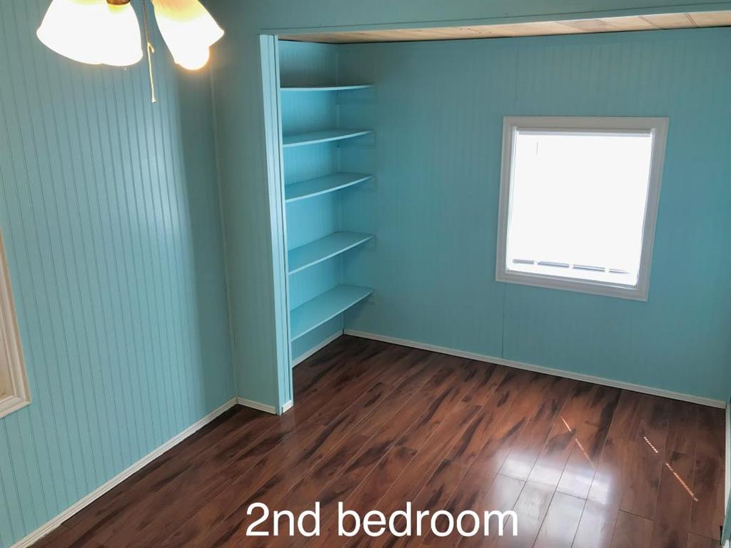 411 E Hickory Street Property Photo 16