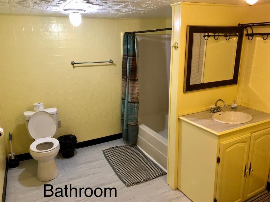 411 E Hickory Street Property Photo 20
