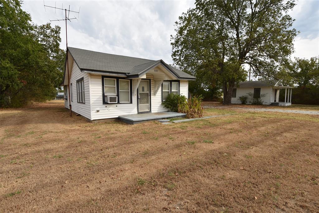 2020 N Union Avenue Property Photo 2