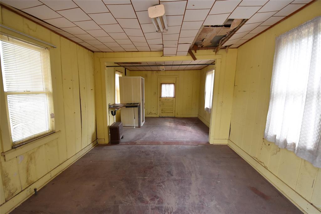 2020 N Union Avenue Property Photo 27