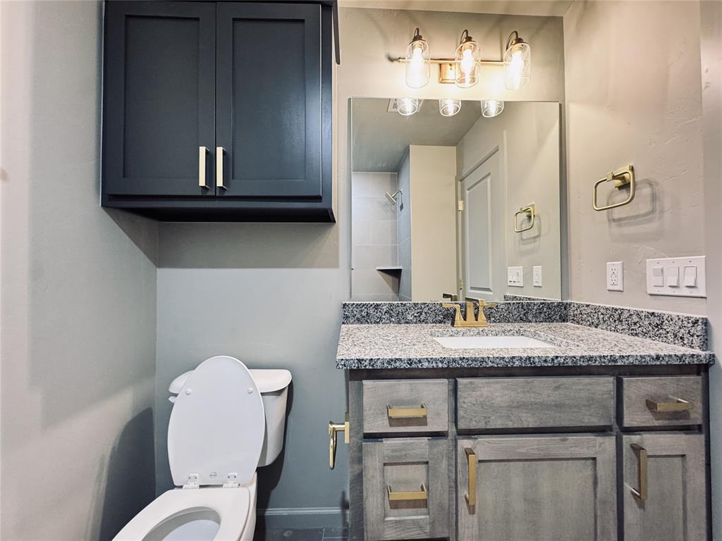 16020 Navarra Way Property Photo 34