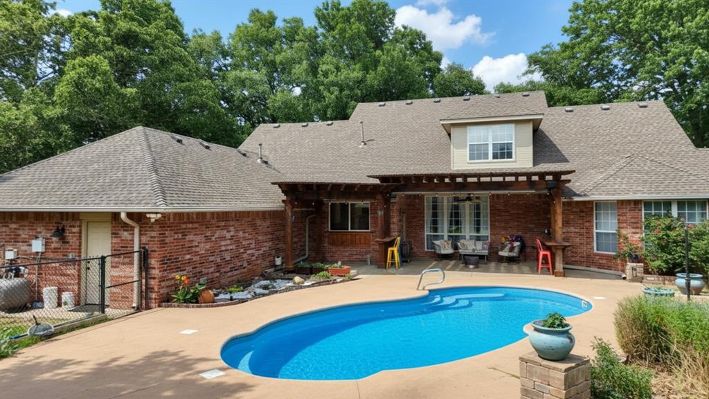 16316 Cobblestone Circle Property Photo 4