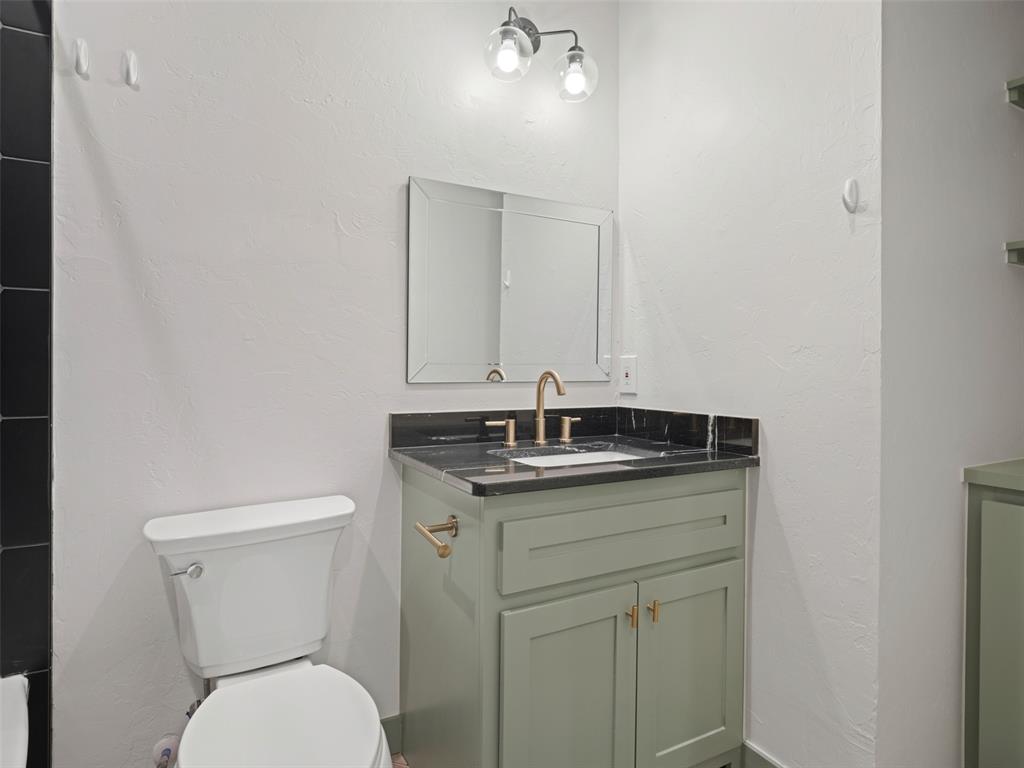 2623 N Walker Avenue Property Photo 24
