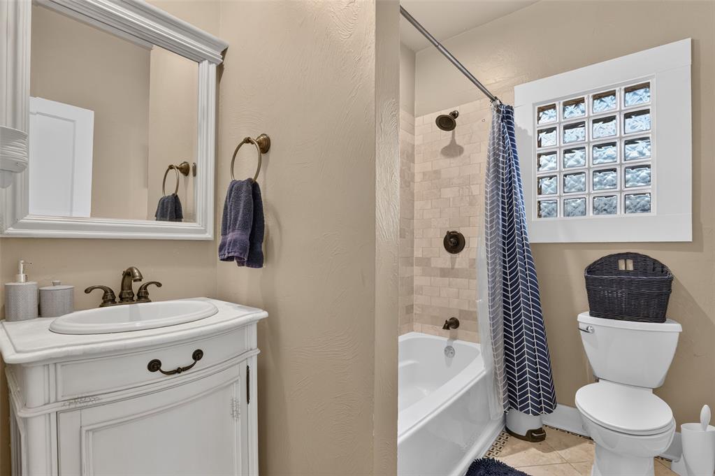 1216 Nw 39th Street Property Photo 21