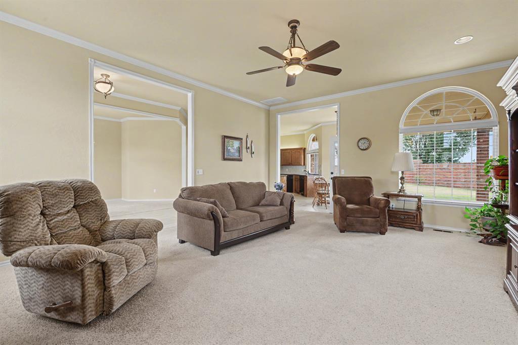 2512 Nw 151st Street Property Photo 7