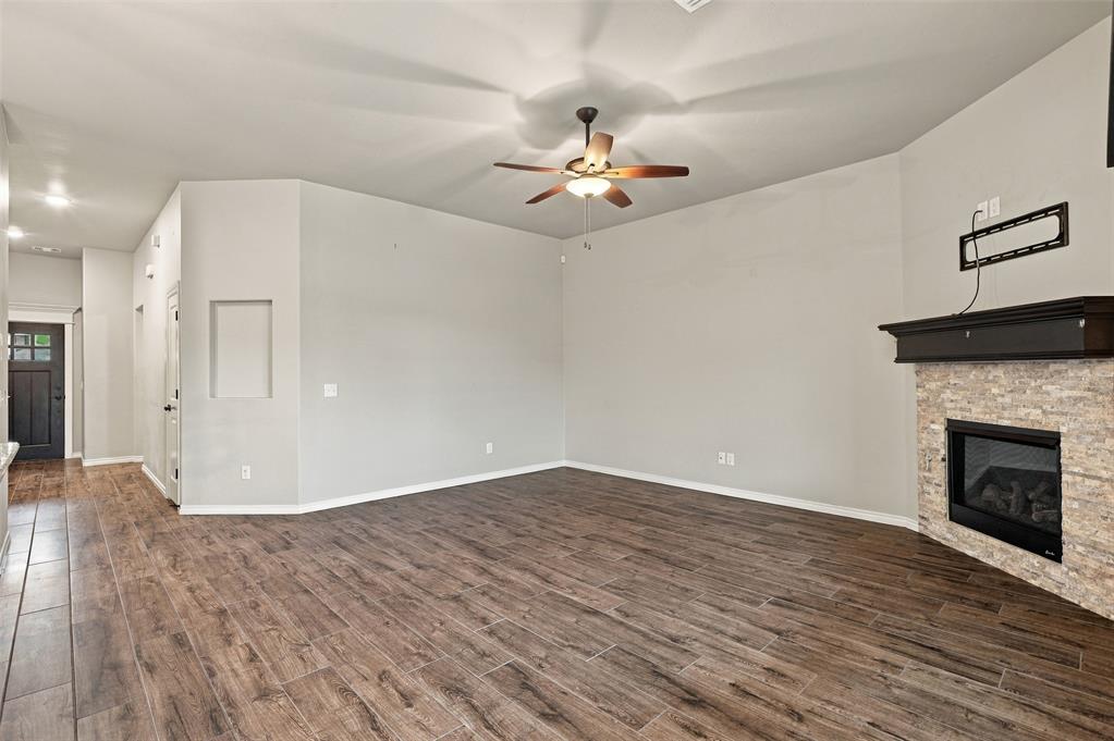 1913 Wye Street Property Photo 7
