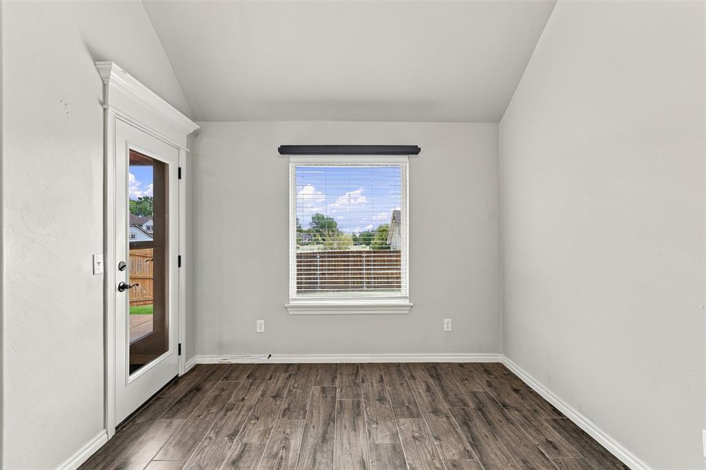 1913 Wye Street Property Photo 12
