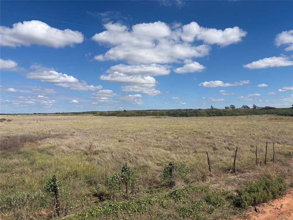 1330 E Rd Road Property Photo 3