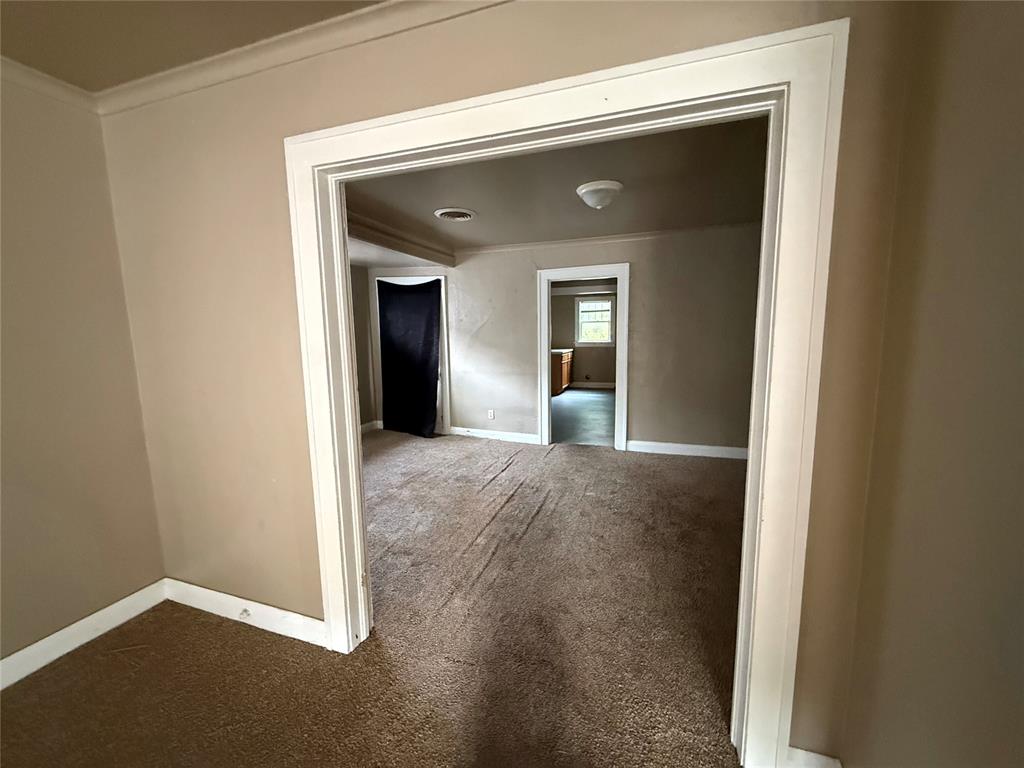 1007 N Bdwy Avenue Property Photo 3