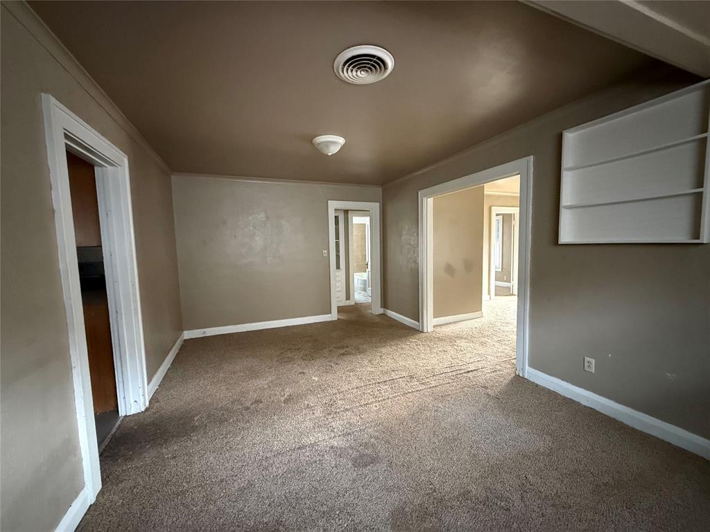 1007 N Bdwy Avenue Property Photo 5
