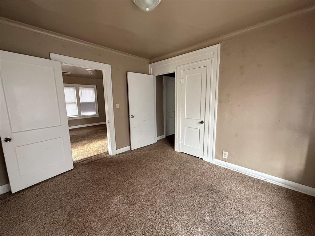 1007 N Bdwy Avenue Property Photo 7