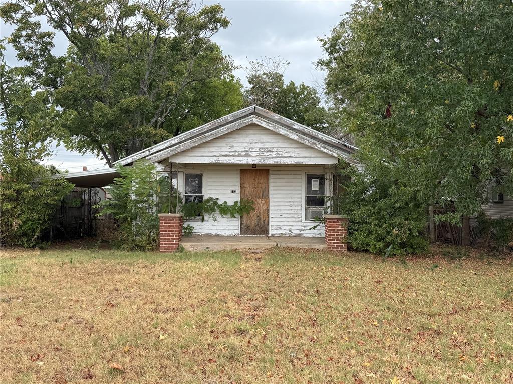 212 S 4th Street Property Photo 1