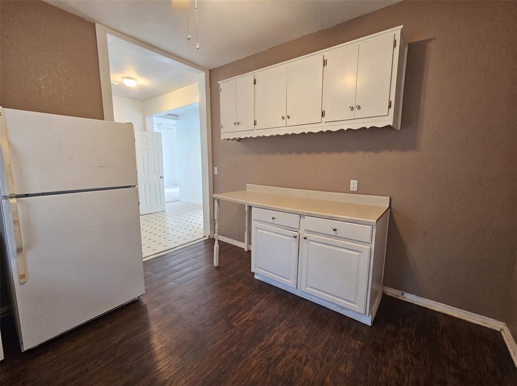907 Se B Street Property Photo 3
