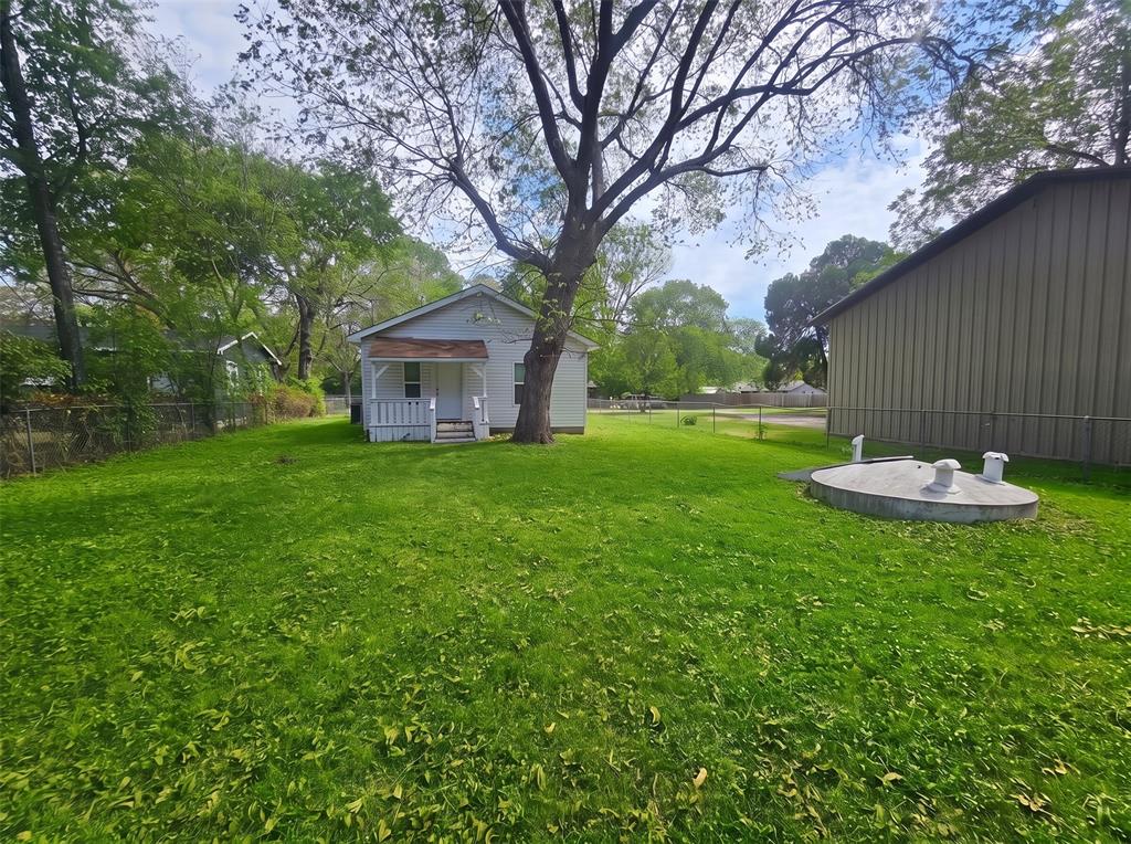 907 Se B Street Property Photo 8
