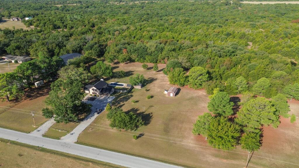 5148 N Enville Road Property Photo 1