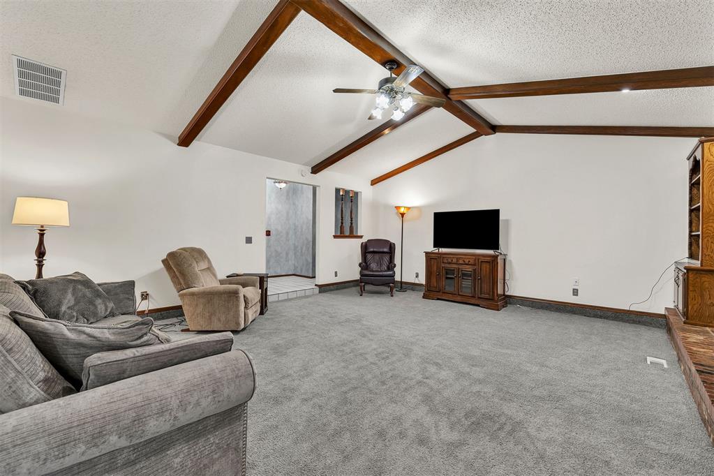 2437 Sw 93rd Street Property Photo 6