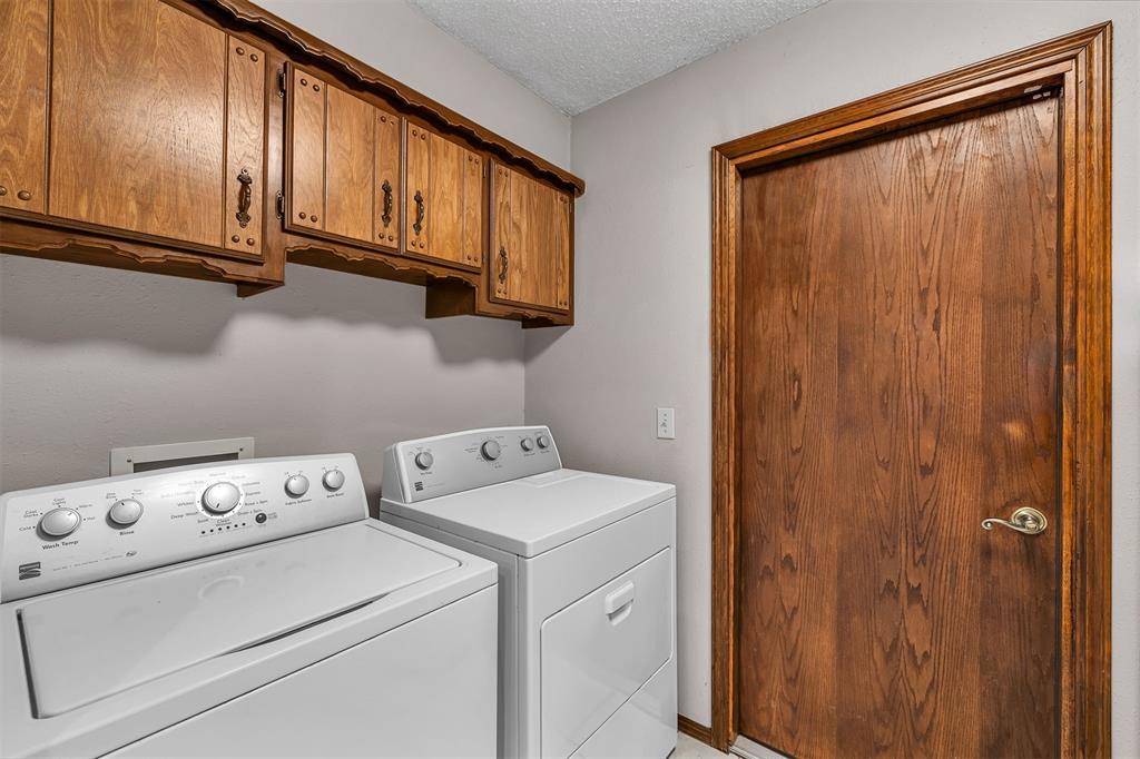 2437 Sw 93rd Street Property Photo 15