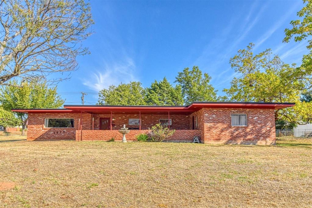 1628 W Carolina Avenue Property Photo 3
