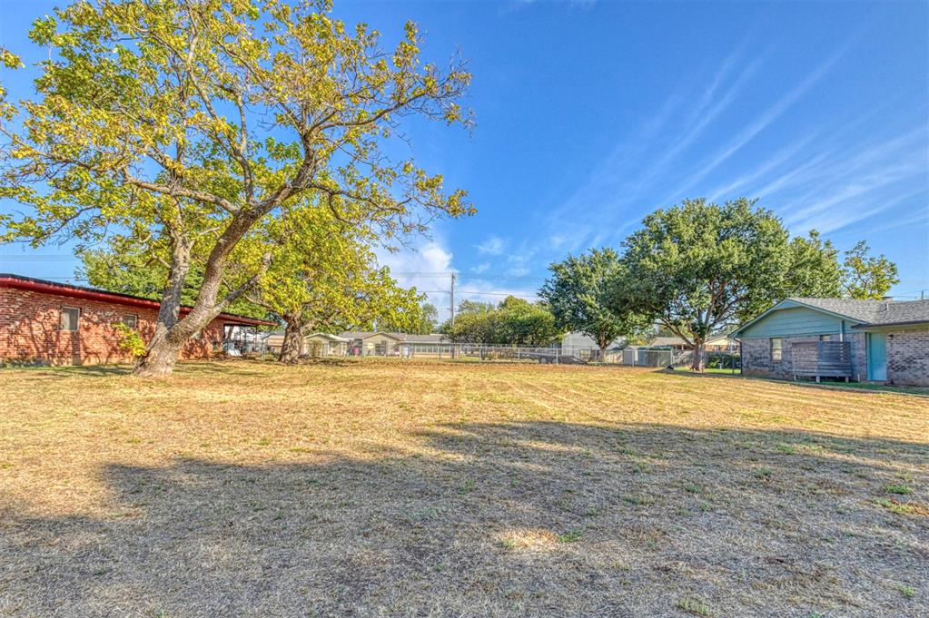 1628 W Carolina Avenue Property Photo 4