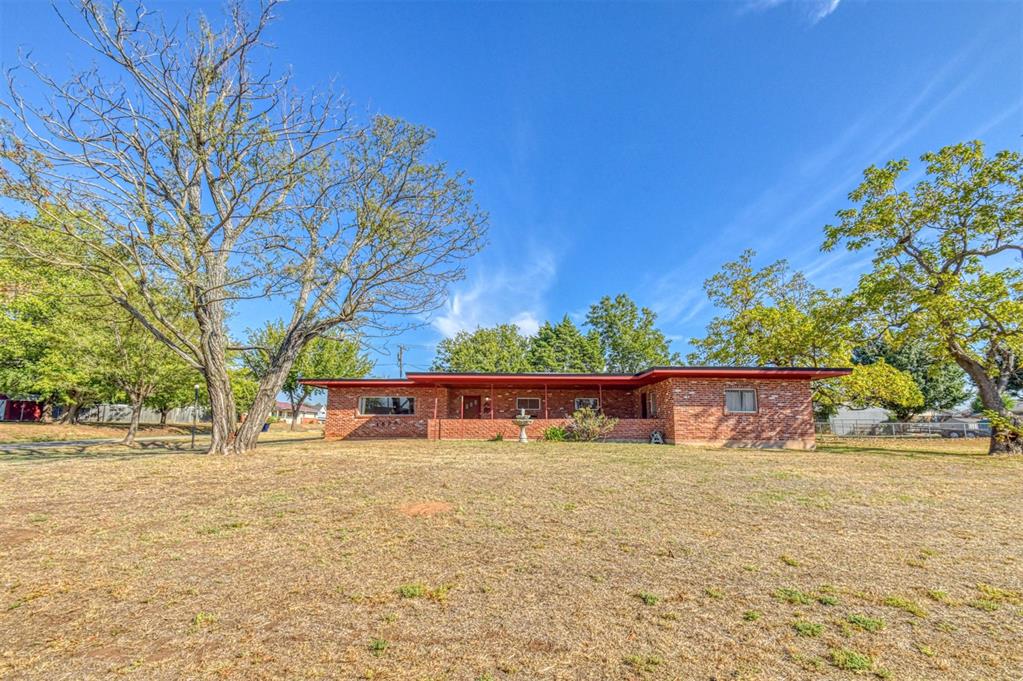 1628 W Carolina Avenue Property Photo 7