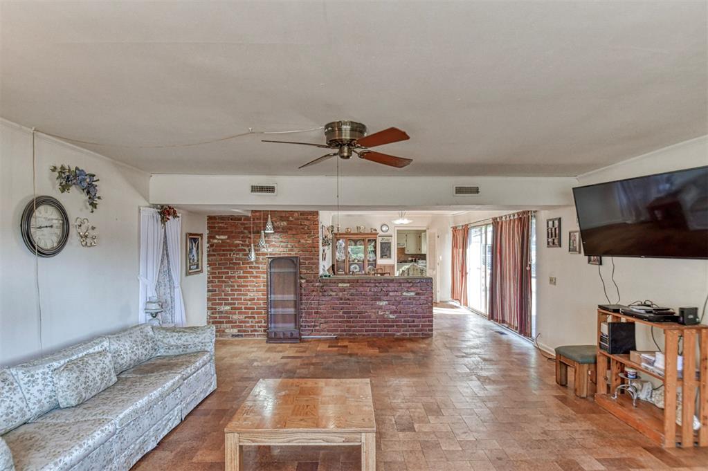 1628 W Carolina Avenue Property Photo 15