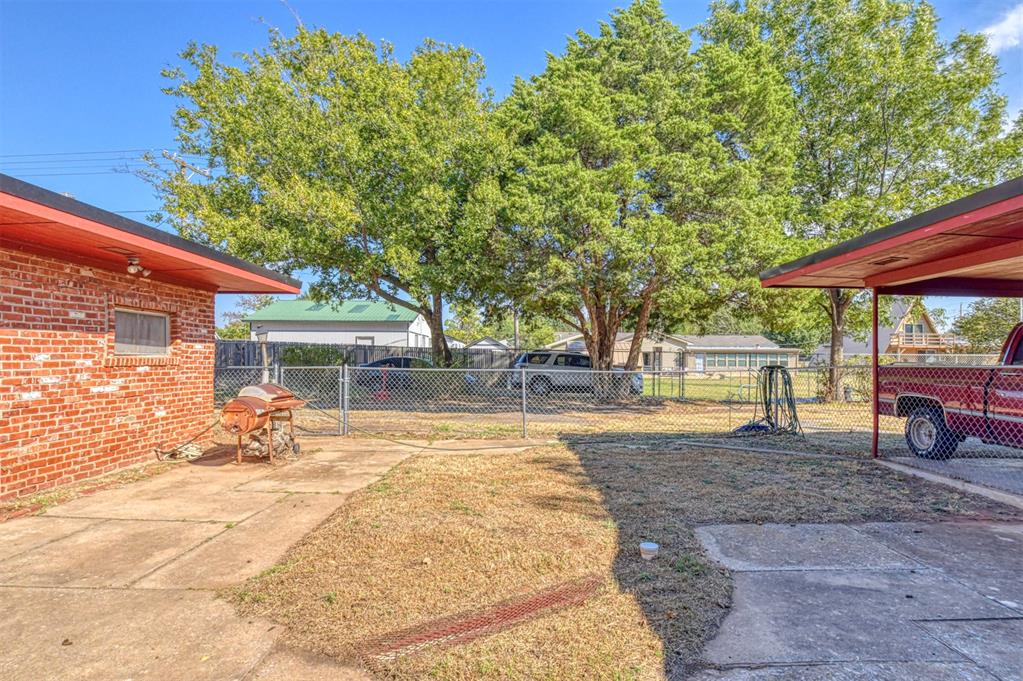 1628 W Carolina Avenue Property Photo 46