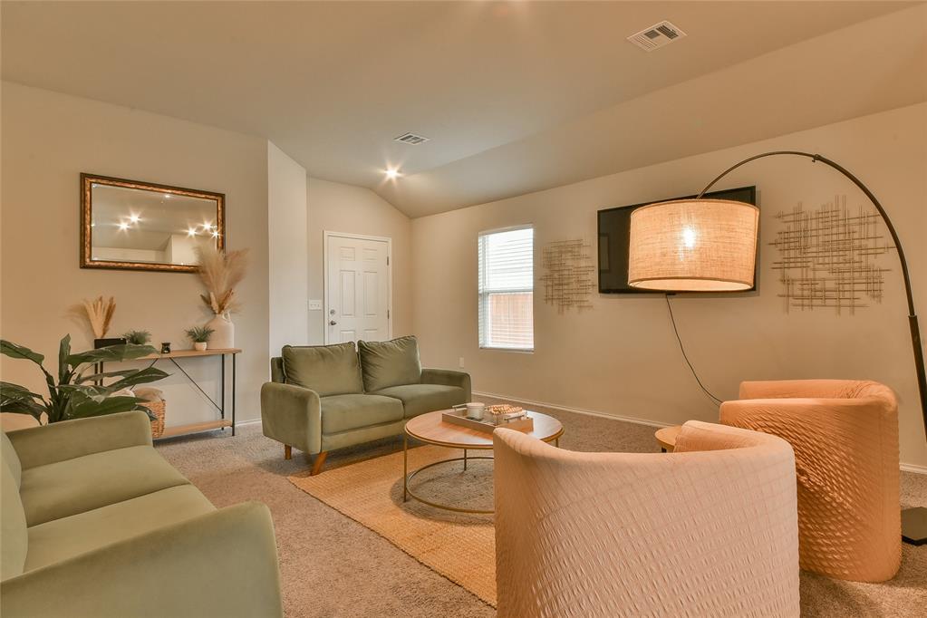 1316 Chuck Wagon Drive Property Photo 7