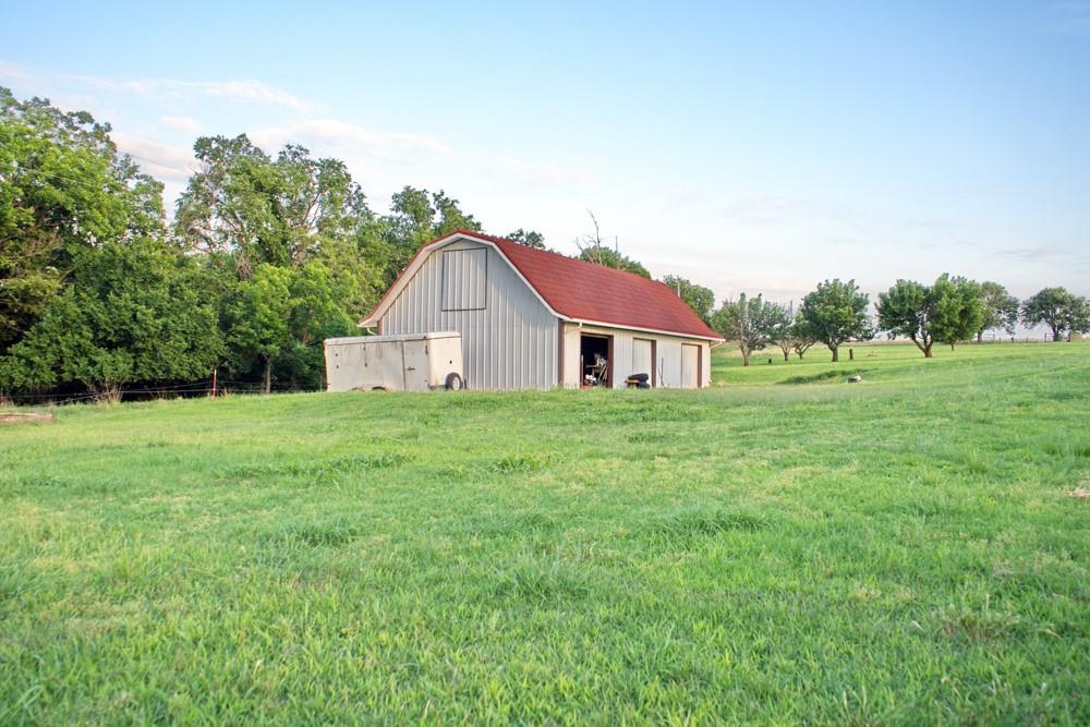 18809 230th Street Property Photo 6