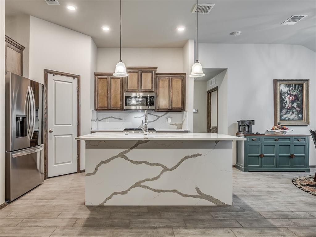 16129 Drywater Drive Property Photo 10