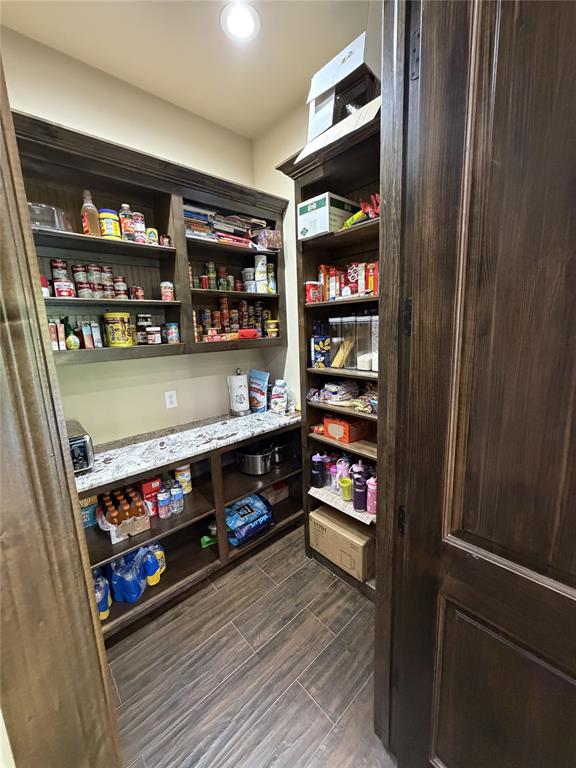909 Nw Thornbury Drive Property Photo 18