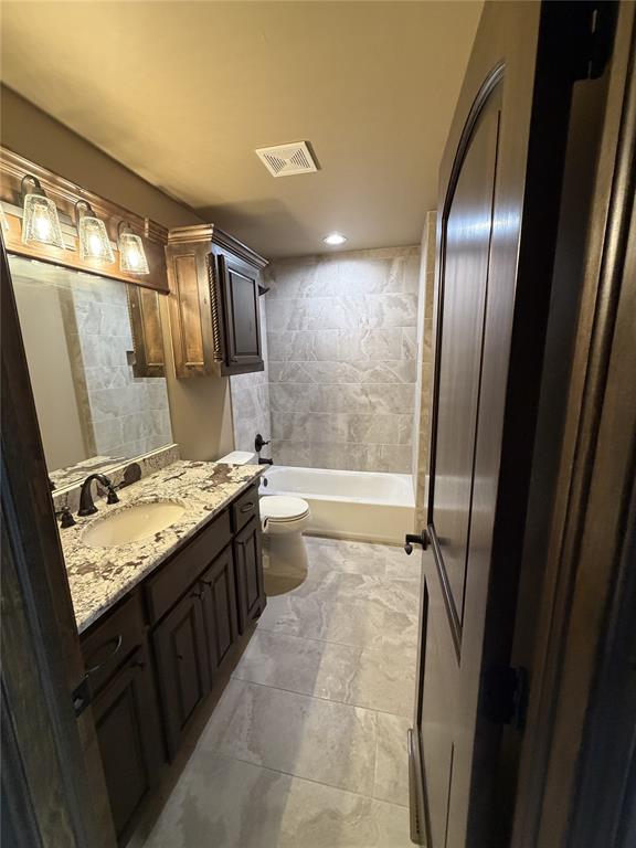 909 Nw Thornbury Drive Property Photo 40