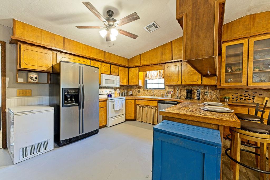 11301 Canyon Oaks Drive Property Photo 13