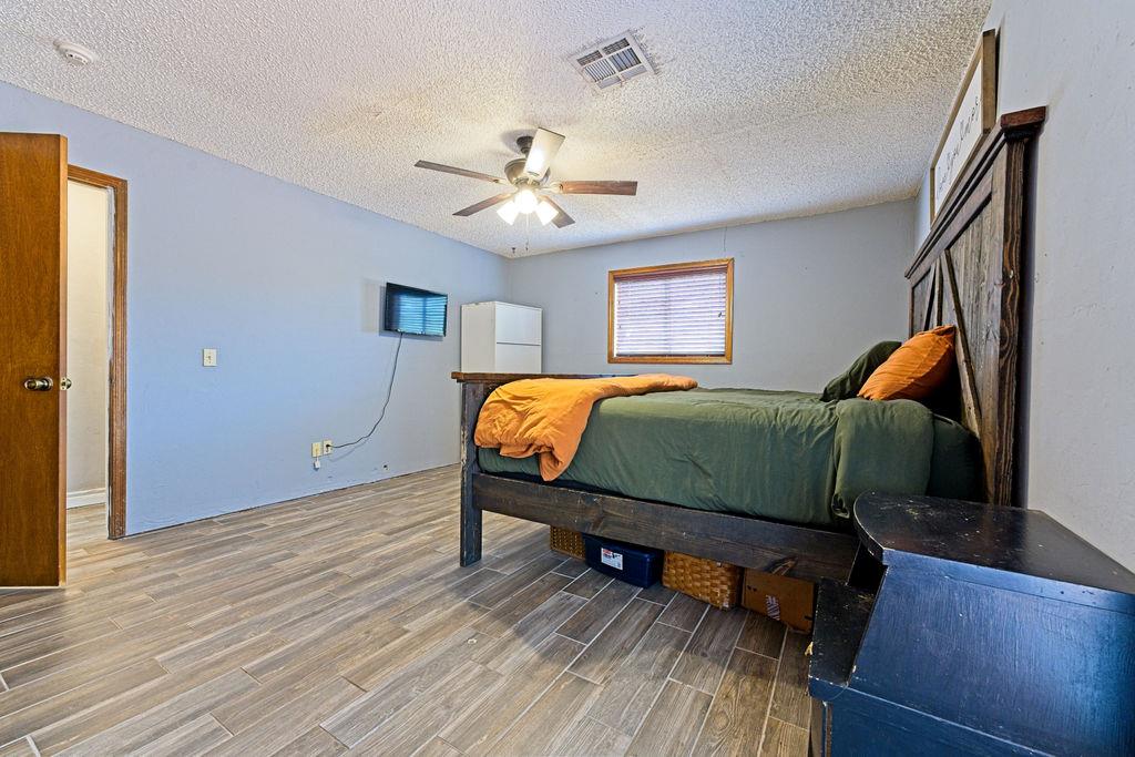 11301 Canyon Oaks Drive Property Photo 18
