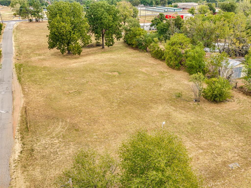 15610 Se 29th Street Property Photo 3