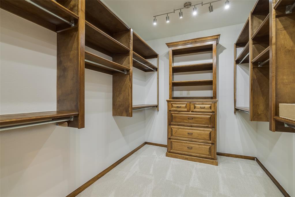 4409 Shorthorn Lane Property Photo 15