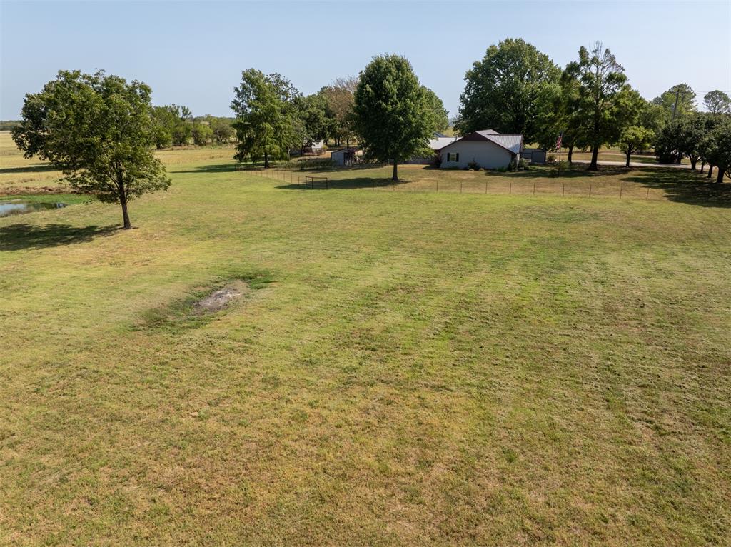 377038 E 1060 Road Property Photo 8