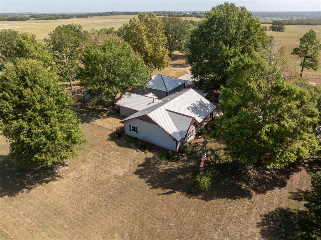377038 E 1060 Road Property Photo 11
