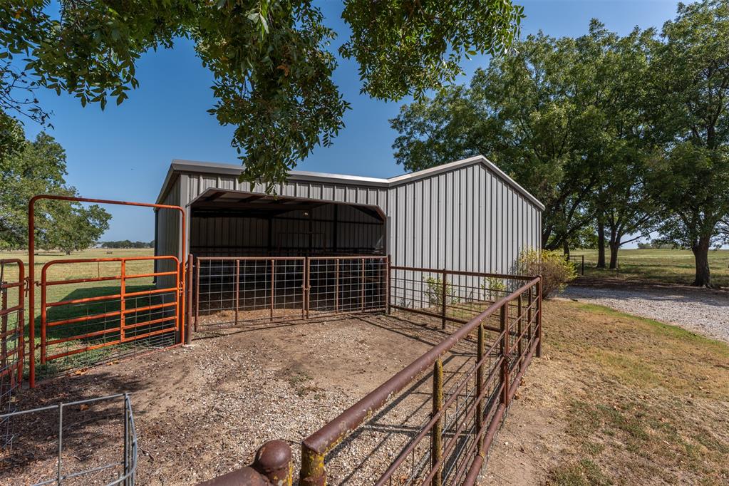377038 E 1060 Road Property Photo 13