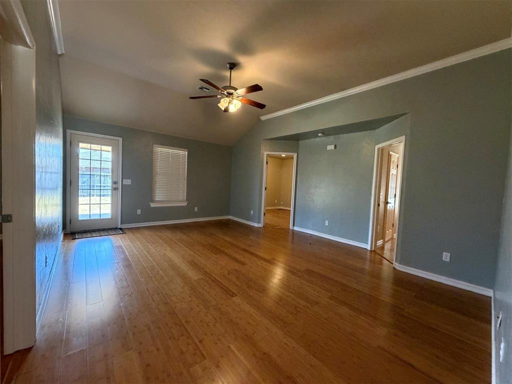7908 Woodbend Lane Property Photo 7