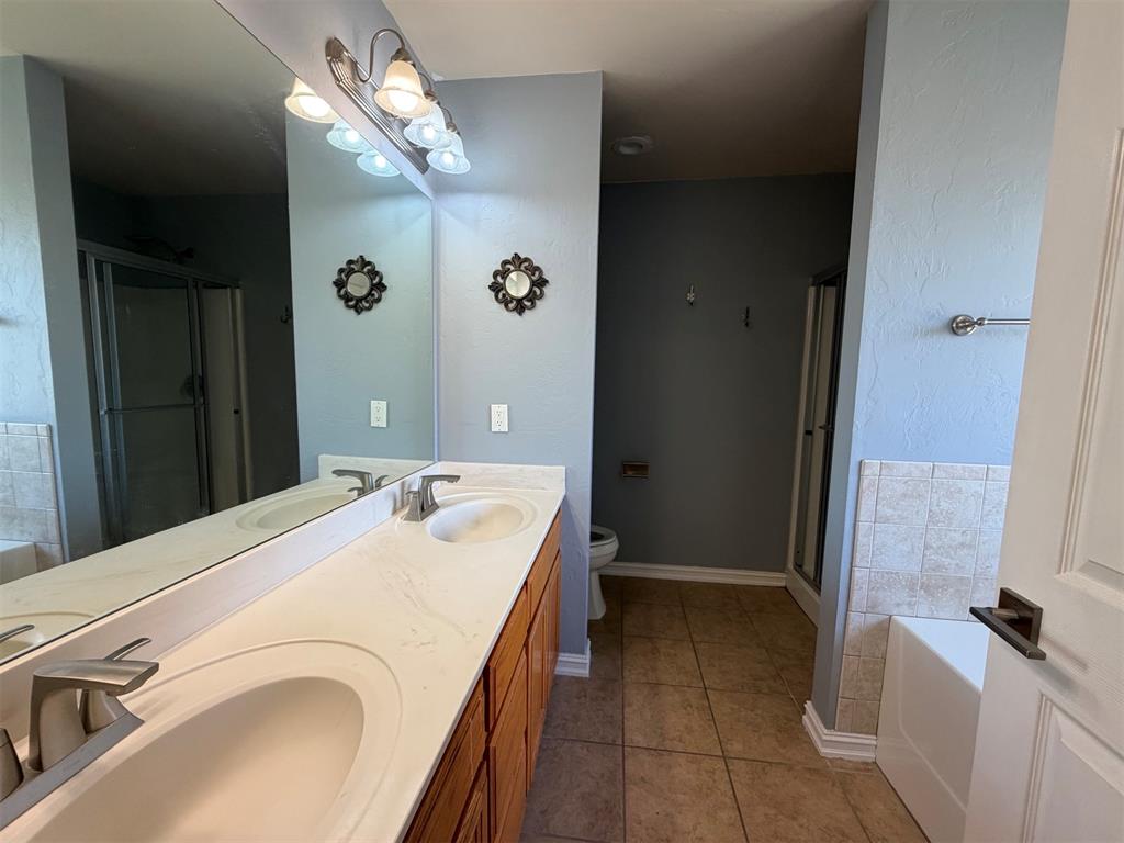 7908 Woodbend Lane Property Photo 12