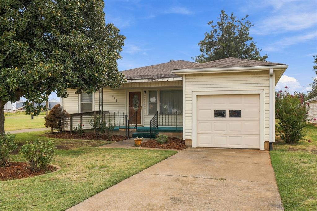 111 W Colorado Avenue Property Photo 2