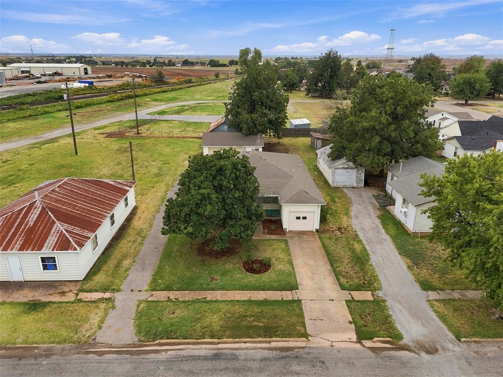 111 W Colorado Avenue Property Photo 4