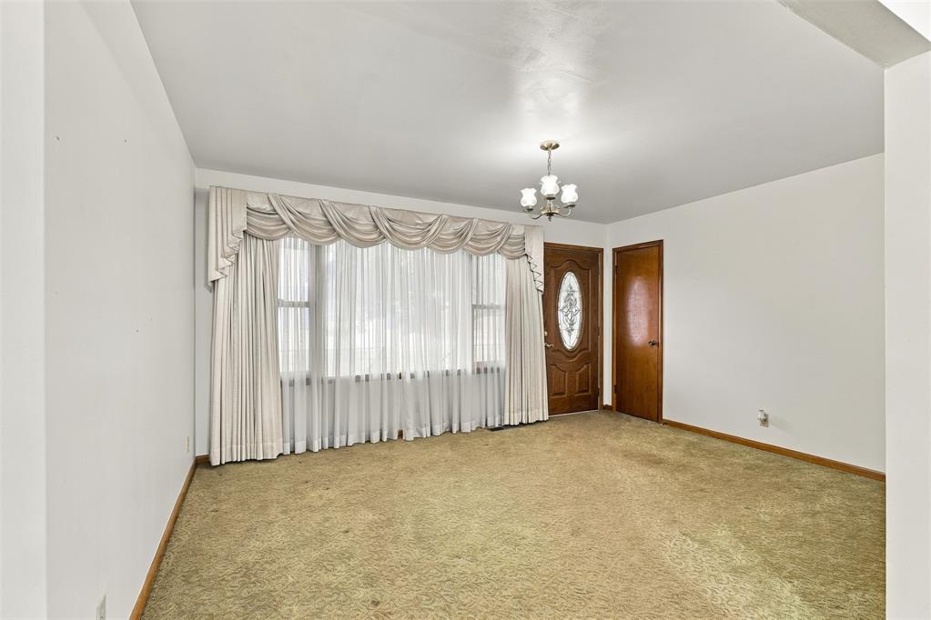 111 W Colorado Avenue Property Photo 10