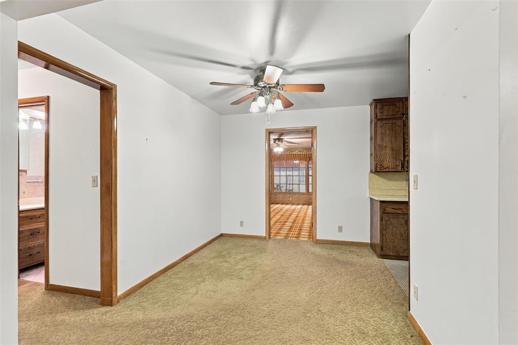 111 W Colorado Avenue Property Photo 15