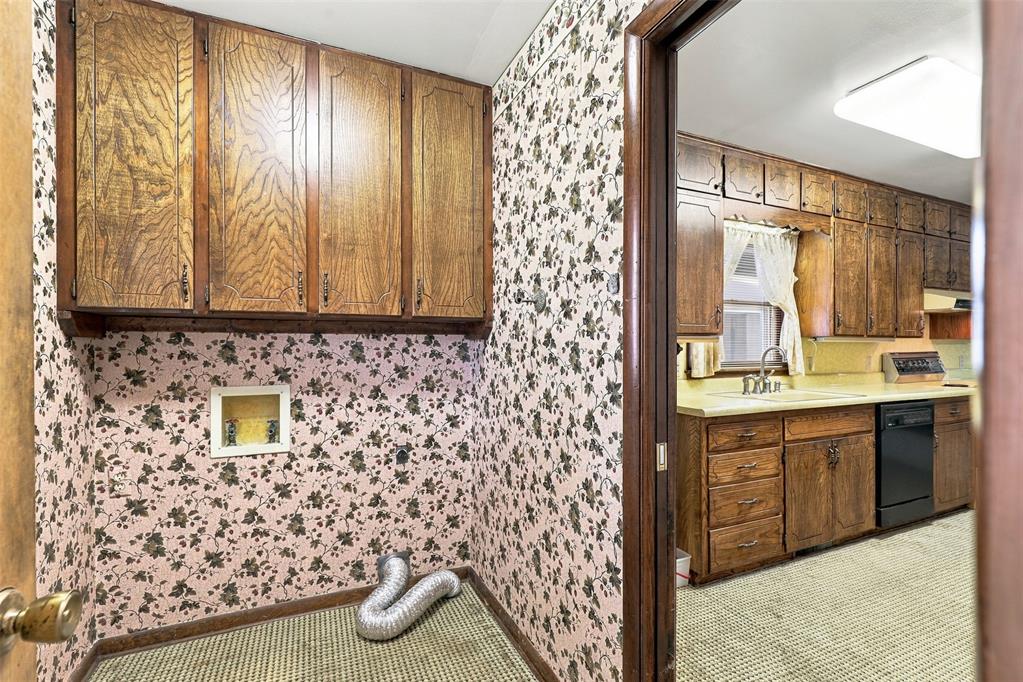 111 W Colorado Avenue Property Photo 28