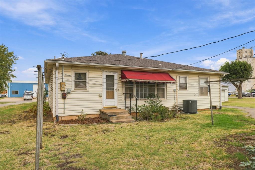111 W Colorado Avenue Property Photo 30
