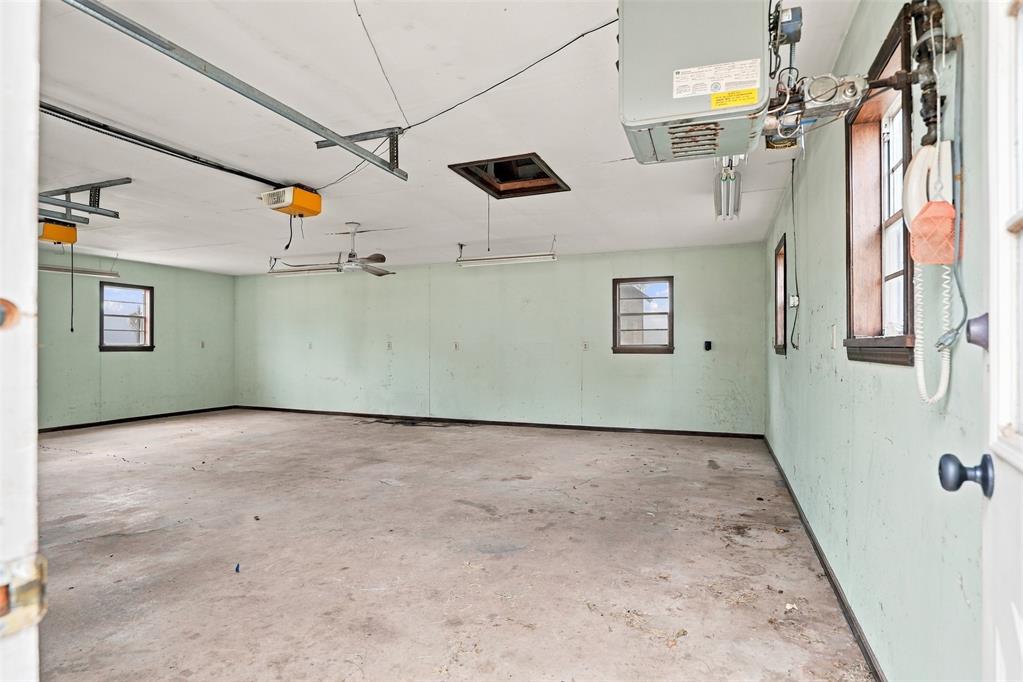 111 W Colorado Avenue Property Photo 33